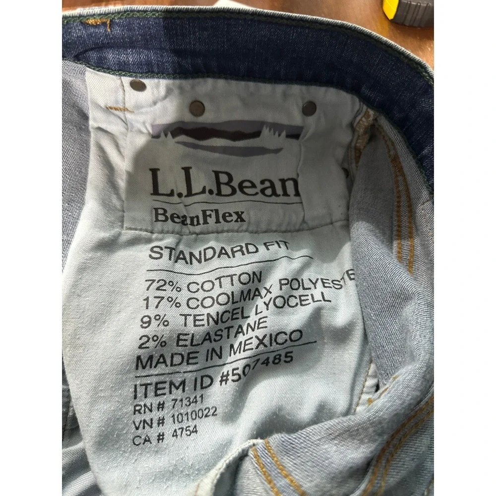 LLBean Mens Beanflex Coolmax Standard Fit Tencel Stretch Performance Jeans 33x30